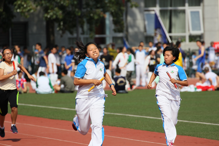 北京二十中学2014年秋季运动会比赛掠影
