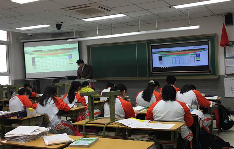 虽有雾霾来，求学未曾怠——12月20日高二年级积极应对雾霾