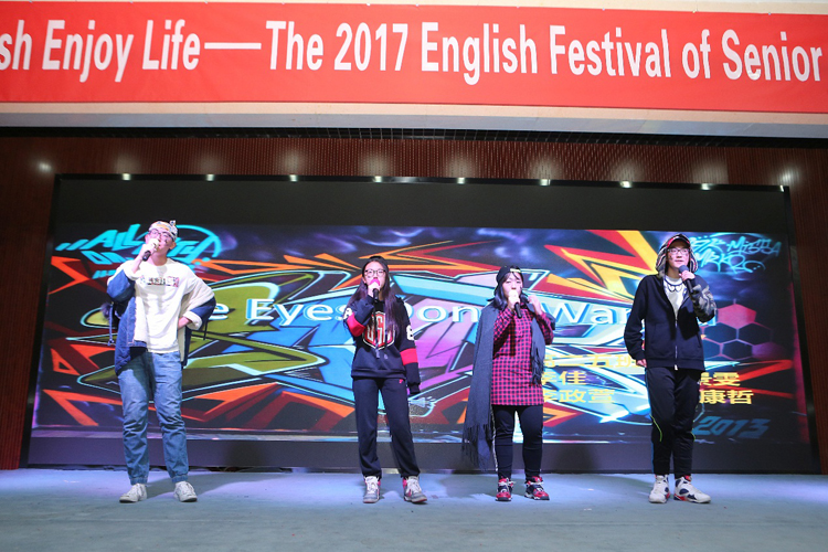 高二年级开展“Enjoy English Enjoy Life”英语戏剧节活动