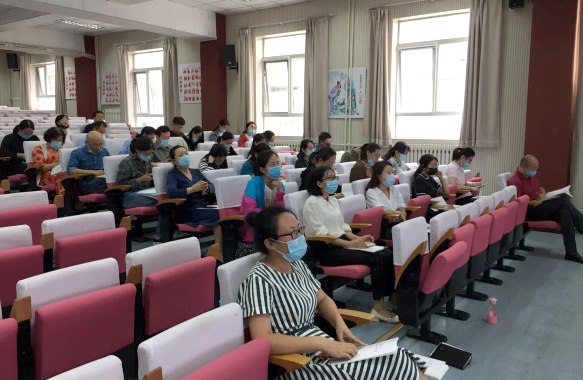 提升教师能力 助力学生成长——2020年高一年级研究性学习教师培训会