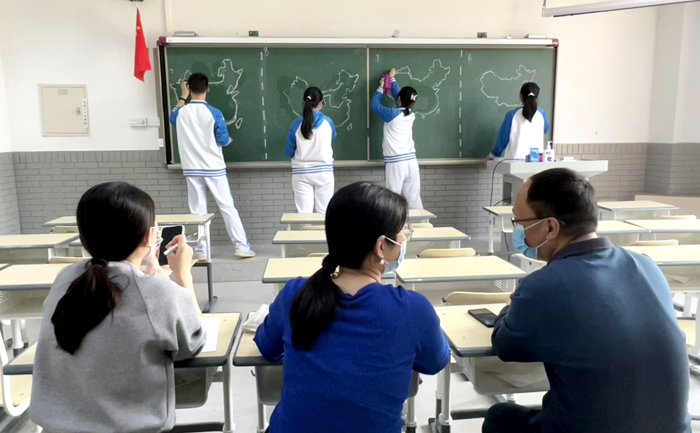高二年级中国地图板图比赛圆满结束