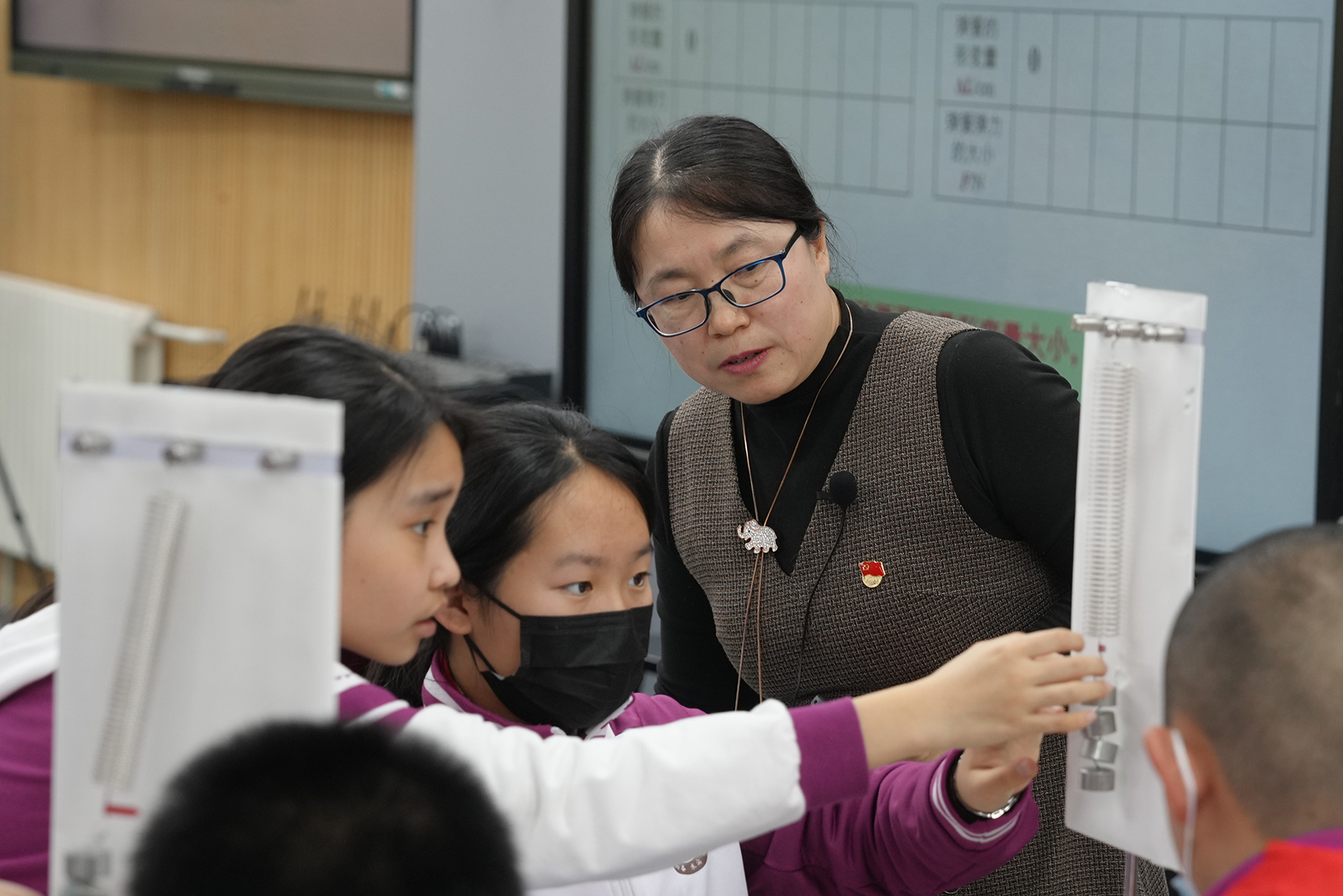 海淀区成长中的名师教育教学实践论坛暨北京市物理学会聂桂秋名师工作室研讨会