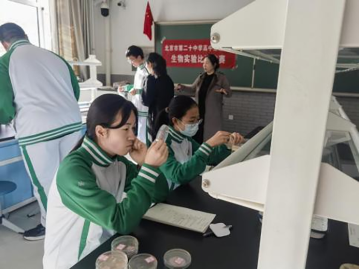 高中部生物教研室实验比赛 