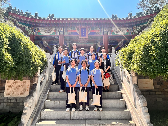 校际交流续华章，齐头并进再扬帆——云南麻栗坡县民族中学师生来校参观交流