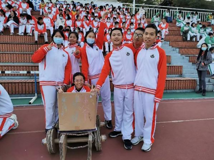 【我的二十故事】—— 六年时光，念廿不忘：2024届毕业生黄逸菲